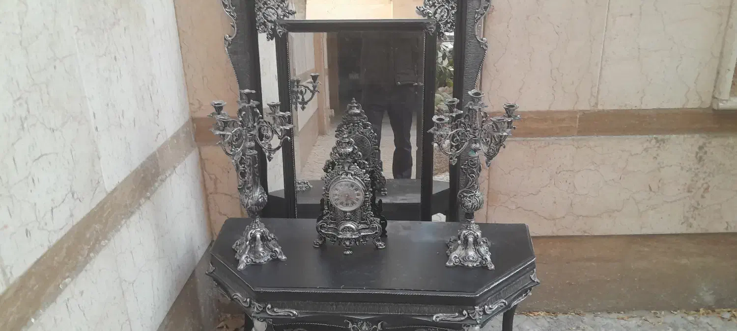 آیینه وشمعدان|آینه|تهران, والفجر (افسریه)|دیوار