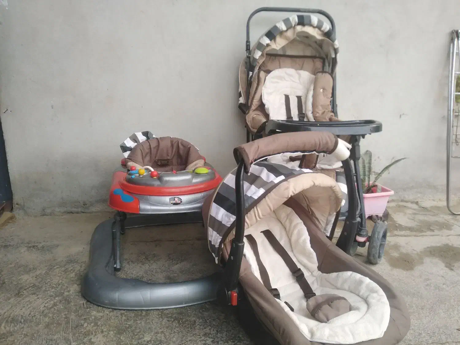 کالسکه کریر روروئک موزیکال|کالسکه و لوازم جانبی|آشخانه, |دیوار