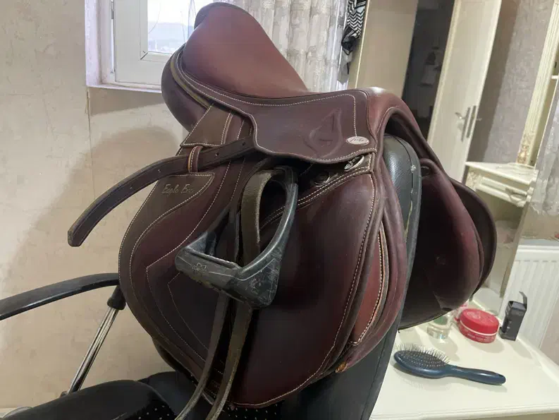 زین فرسا مدل جدید|اسب و تجهیزات اسبسواری|همدان, |دیوار