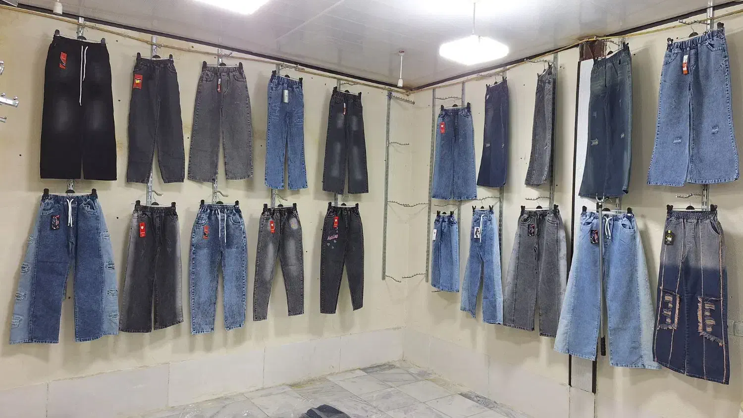 اجاره مغازه در بازارچه جوانرود|اجارهٔ مغازه و غرفه|جوانرود, |دیوار