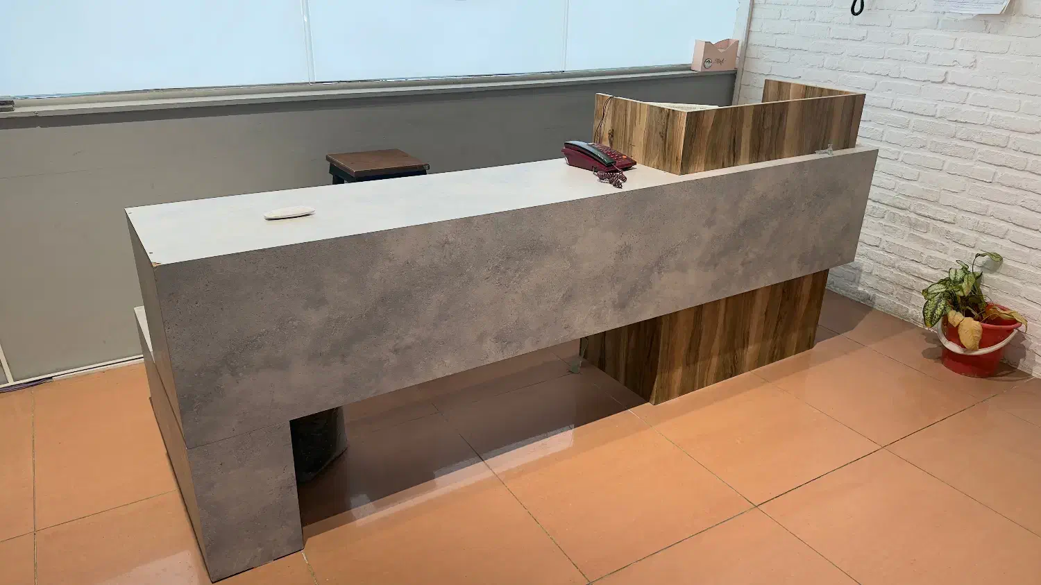 میز رسپشن|دفتر کار|ارومیه, |دیوار