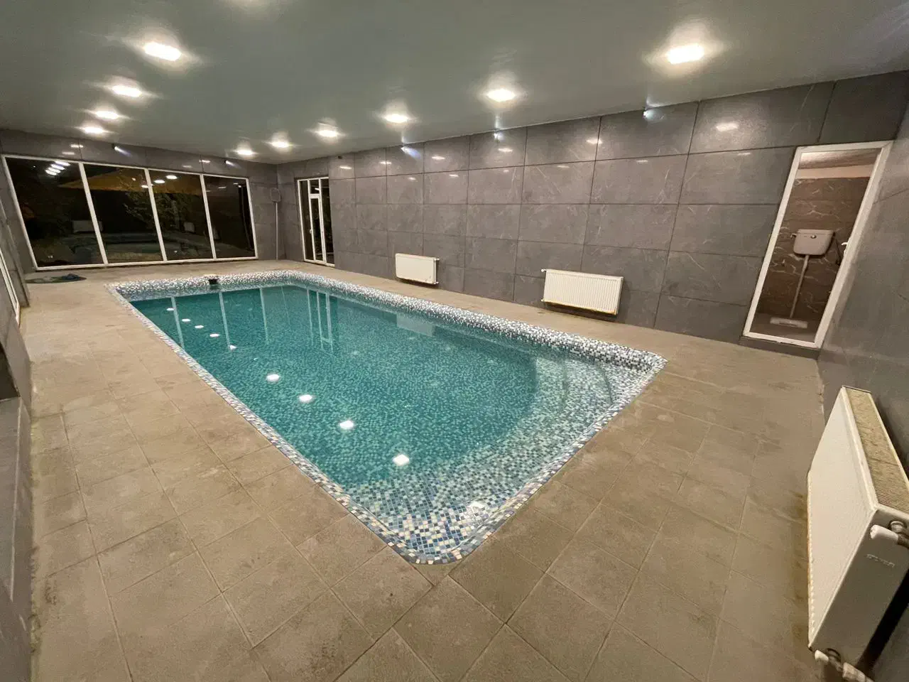 اجاره روزانه / ماهانه / سالانه باغ ویلا|اجارهٔ کوتاه‌مدت ویلا و باغ|کرج, گلشهر|دیوار