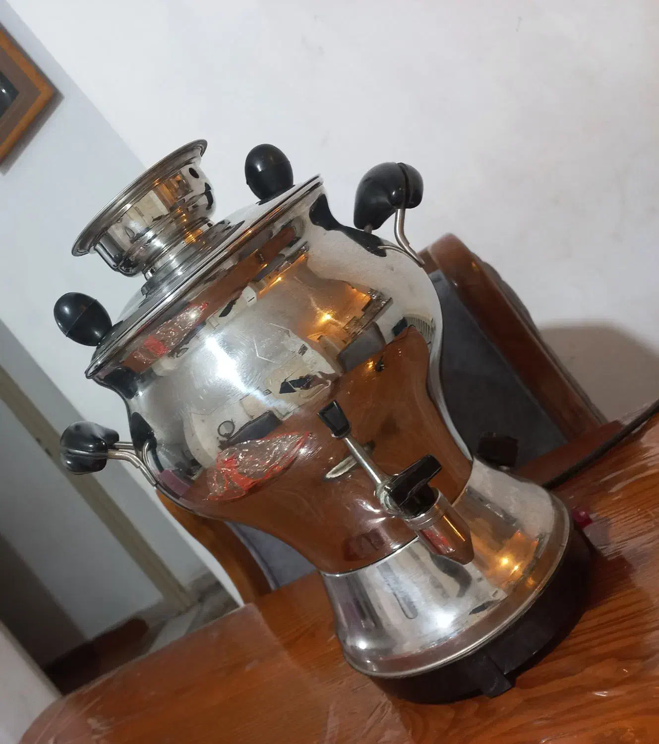 سماور برقی زمردیان|سماور، چای‌ساز، قهوه‌ساز|رشت, نیروی دریایی|دیوار