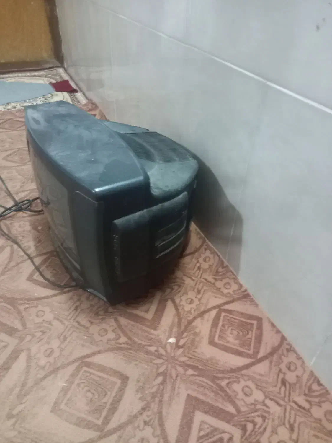 تلویزیون 14سالم|تلویزیون و پروژکتور|سبزوار, باهنر|دیوار