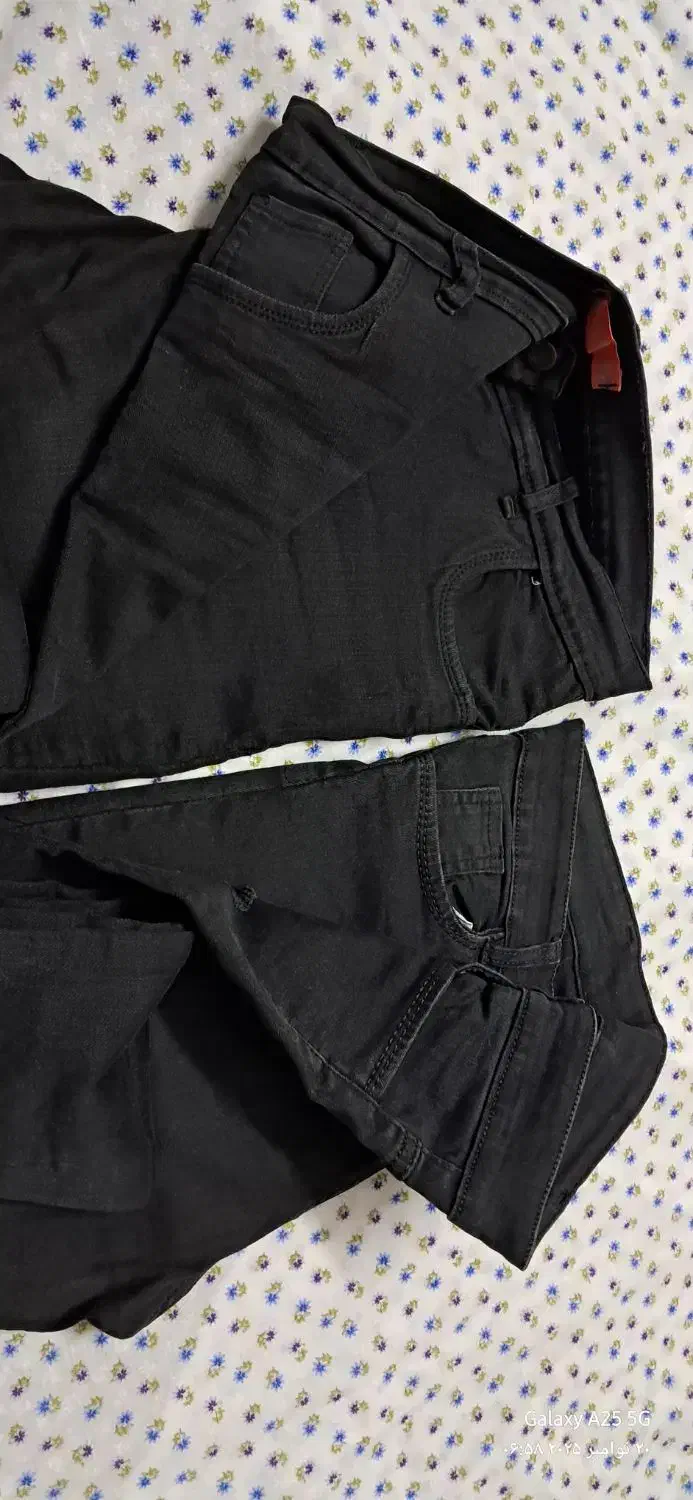 شلوار لی|لباس|قم, باجک یک|دیوار