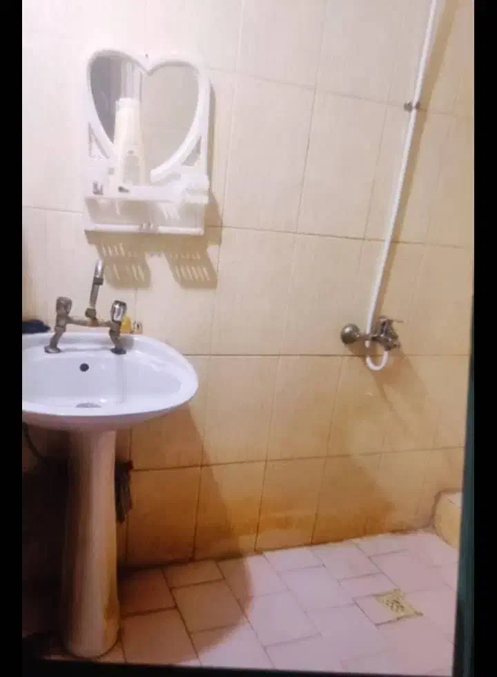 سویت مبله داخل شهر پارکینگ دار اجاره شبانه ساعتی|اجارهٔ کوتاه‌مدت آپارتمان و سوئیت|چابهار, |دیوار