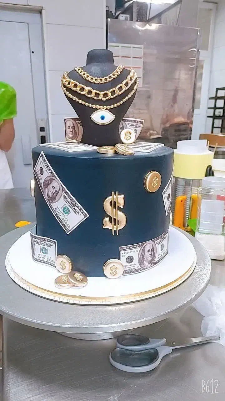 انواع کیک عقد و تولد|خدمات پذیرایی، مراسم|اصفهان, حسین‌آباد|دیوار