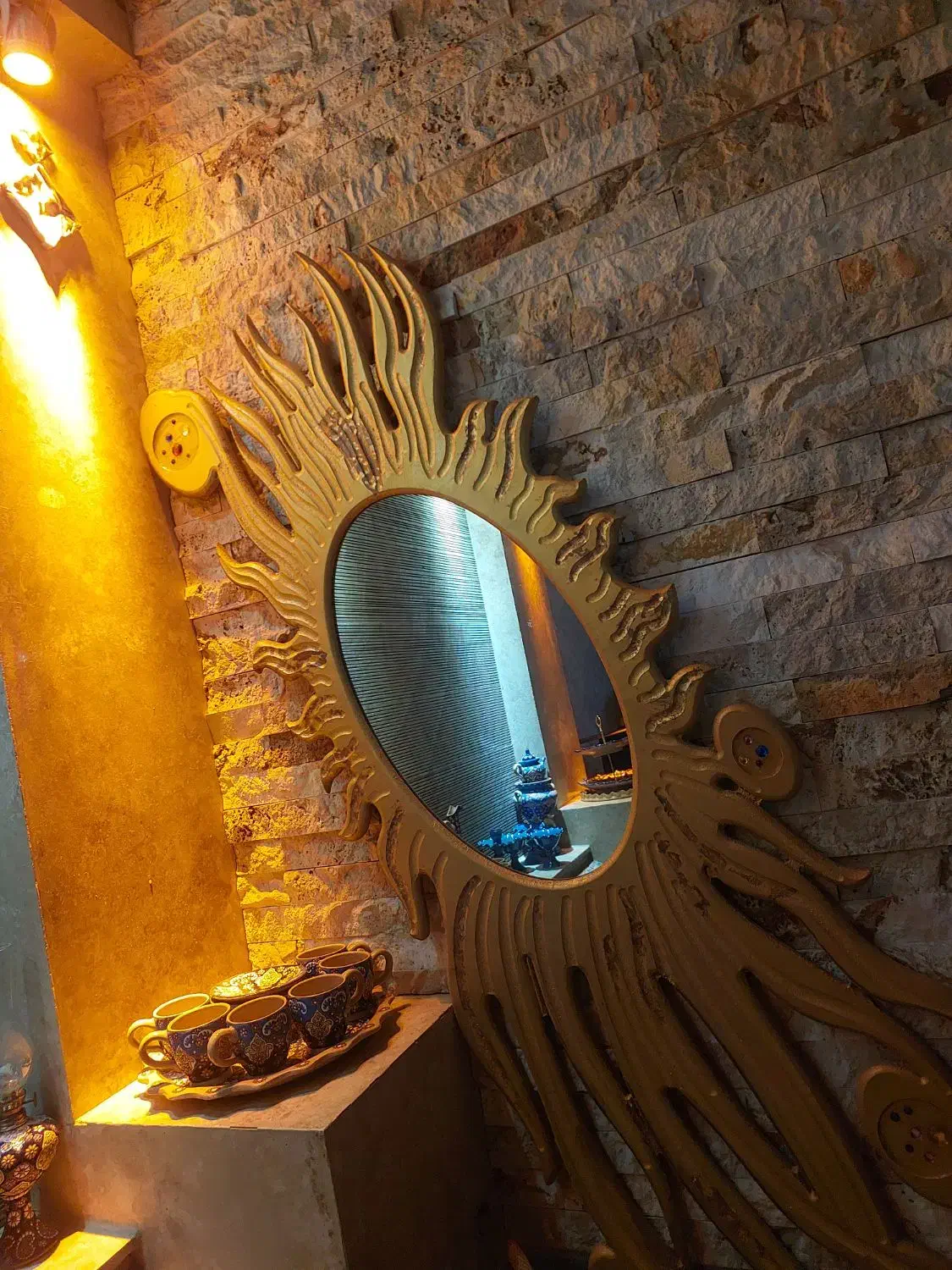 دیوارکوب طلایی آیینه ای|آینه|ری, سیزده آبان|دیوار