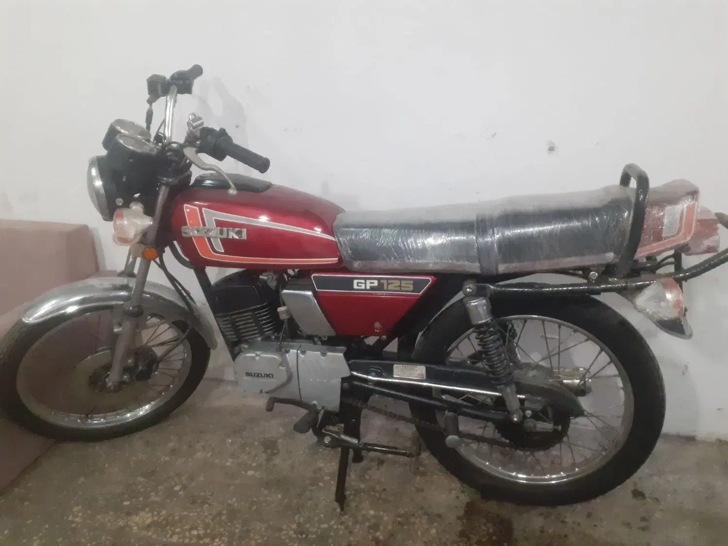 GP125 موتور سوزوکی|موتورسیکلت|قم, زند آباد|دیوار