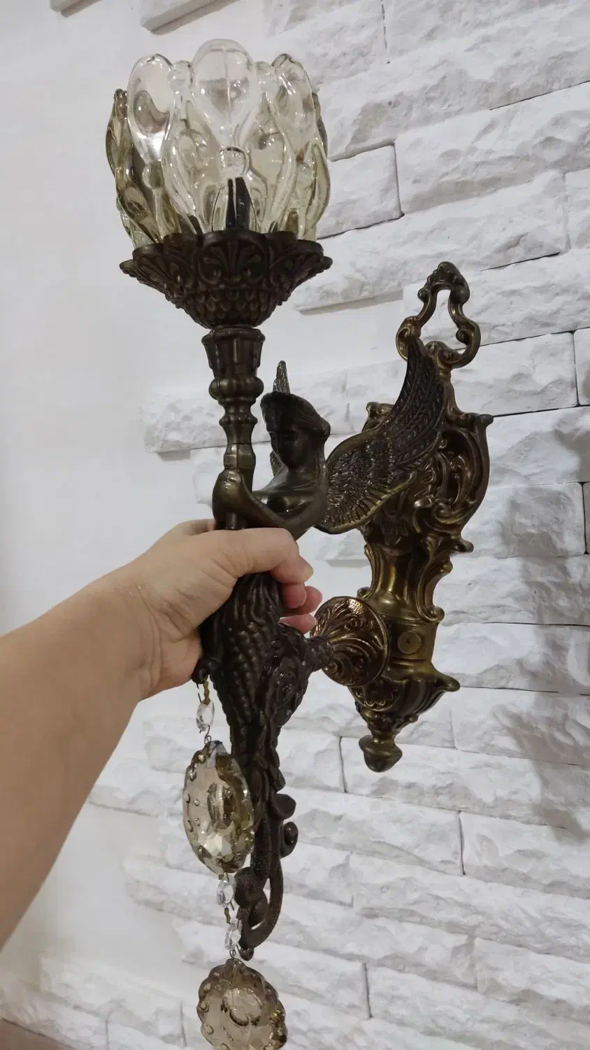 دیوارکوب برنزی|لوستر و چراغ آویز|رشت, کوی حسینی|دیوار