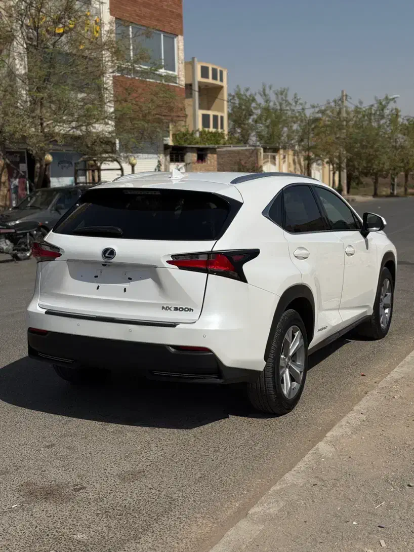 لکسوس NX 300 H 300، مدل ۲۰۱۷|خودرو سواری و وانت|تهران, آبشار|دیوار