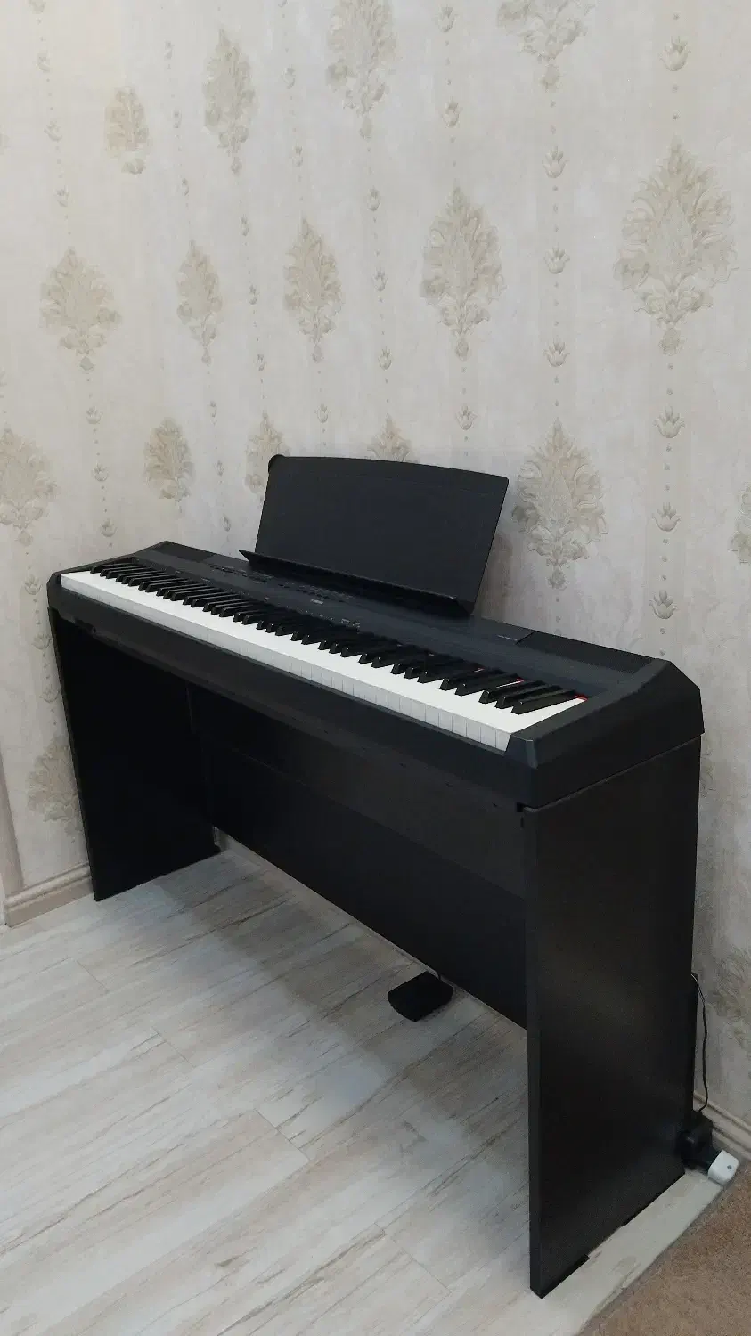 پیانو یاماها P115 اصل|پیانو، کیبورد، آکاردئون|اردبیل, |دیوار