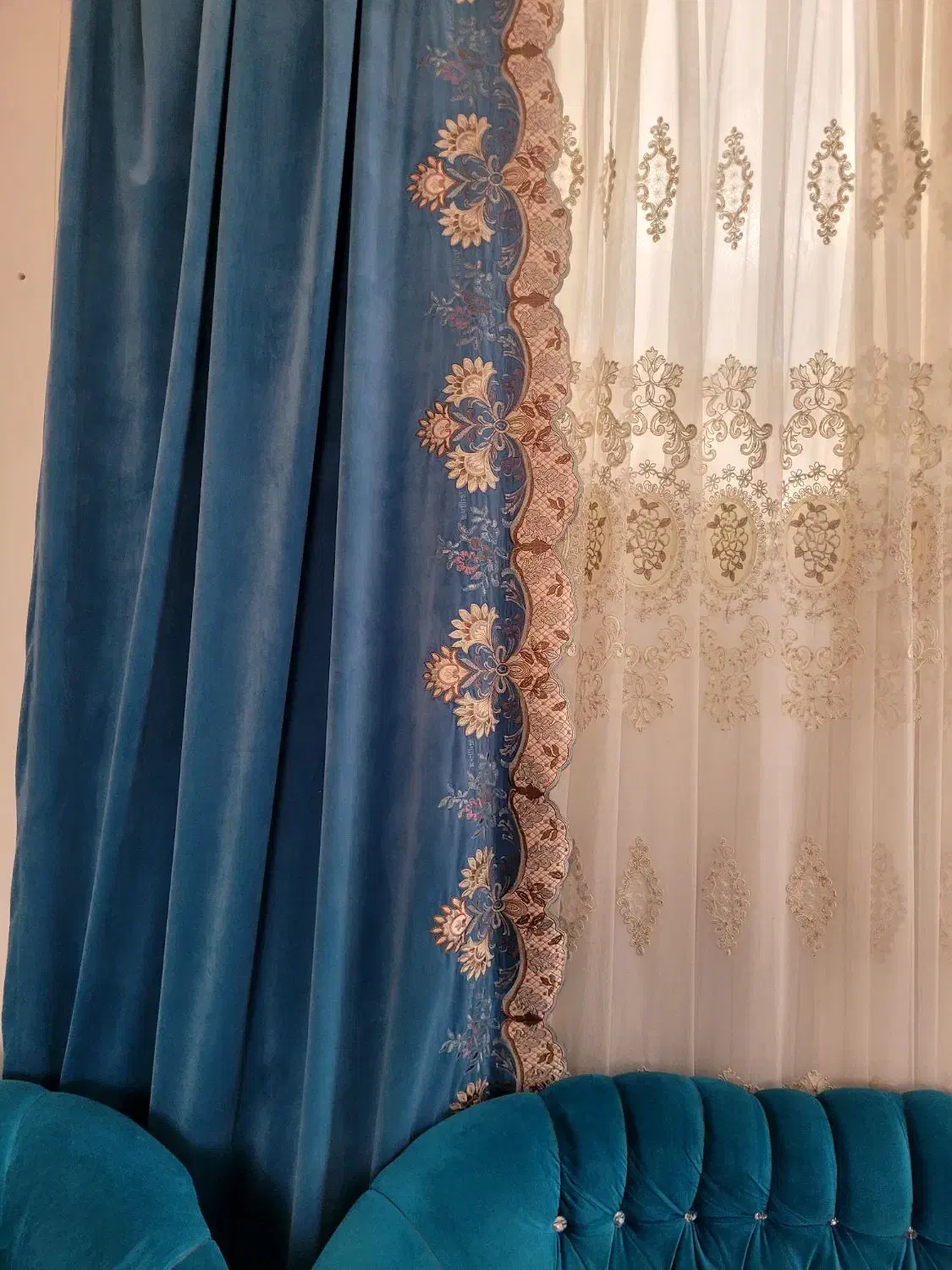 کتیبه استخوانی همراه والان|پرده، رانر، رومیزی|قیدار, |دیوار