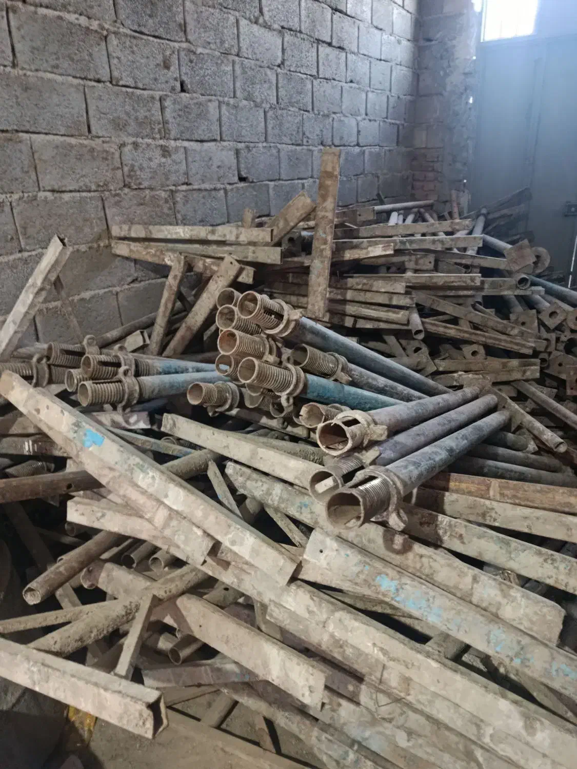 جک ورق|مصالح و تجهیزات ساختمان|زاهدان, |دیوار