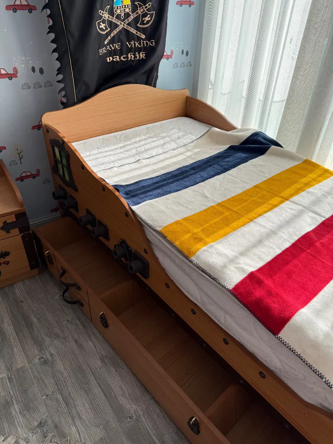 سرویس تخت خواب نوجوان دزدان دریایی|تخت و سرویس خواب|تهران, دارآباد|دیوار