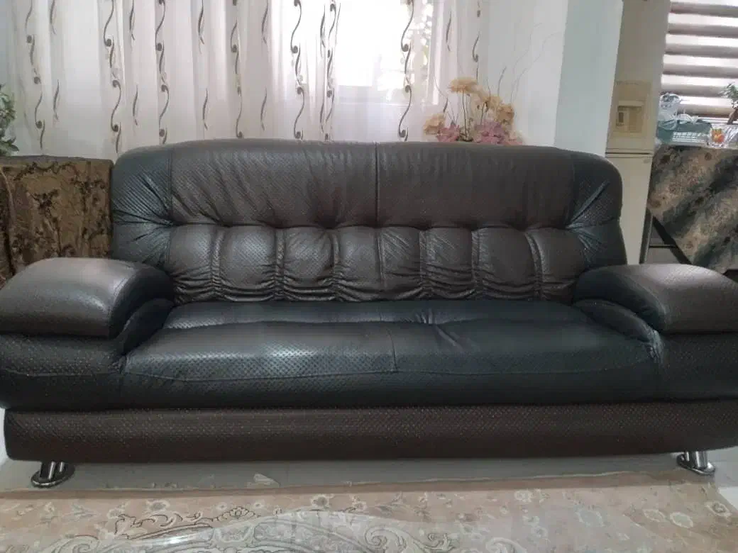 مبل تمام چرم 7 نفره|مبلمان خانگی و میز عسلی|بندر انزلی, جهانگانی|دیوار