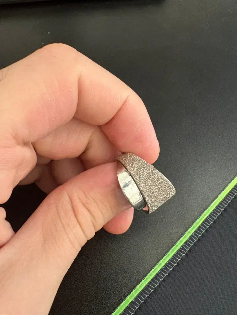 انگشتر نمادار بزرگ|جواهرات|دماوند, دماوند|دیوار