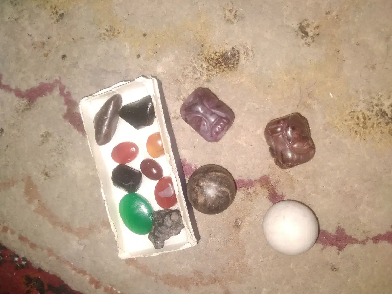 سنگ های قیمتی گبری قدمتی|کلکسیون اشیاء عتیقه|فولادشهر, B5|دیوار