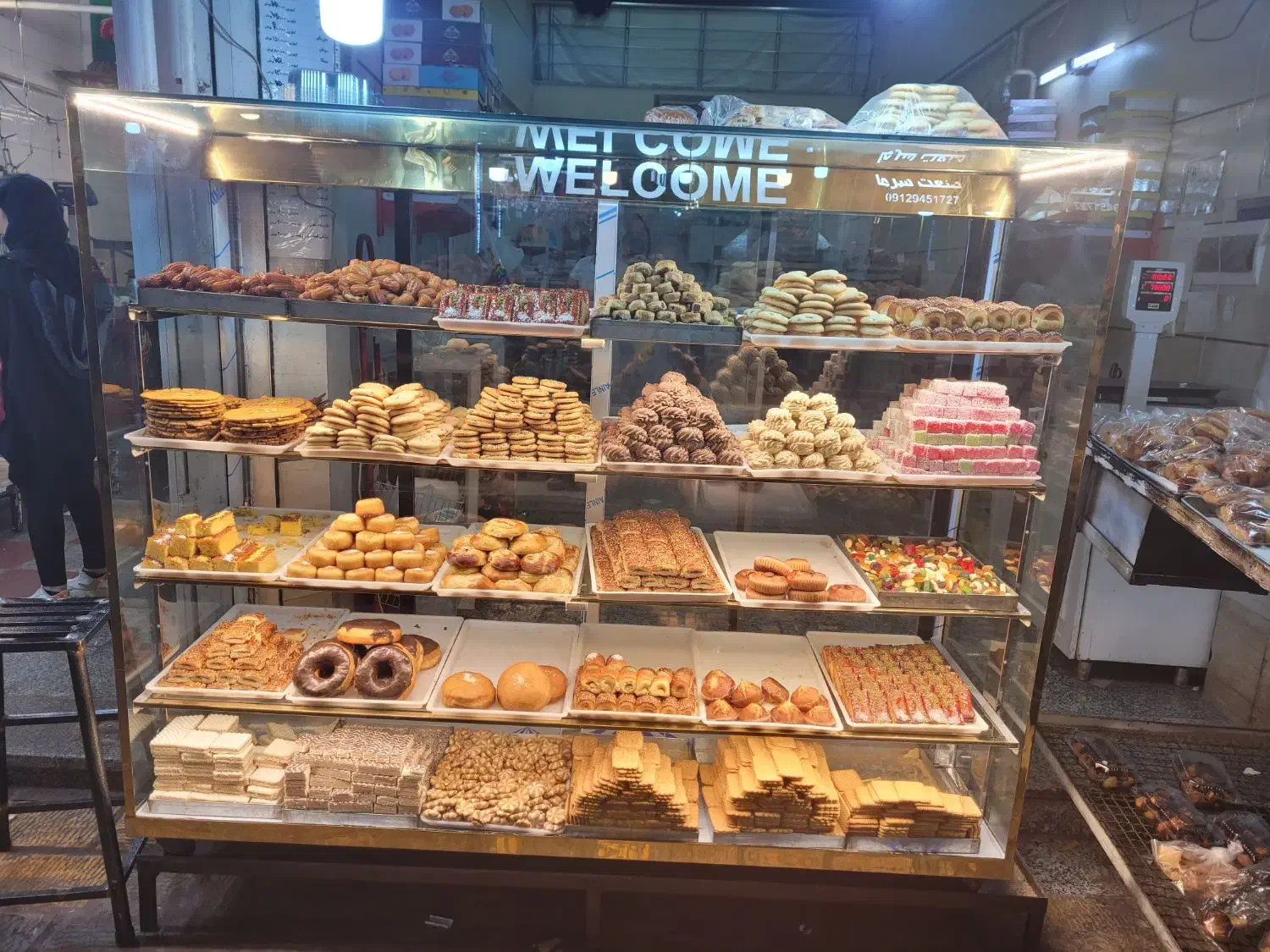 فروشنده خانم|استخدام خدمات فروشگاه و رستوران|قزوین, |دیوار