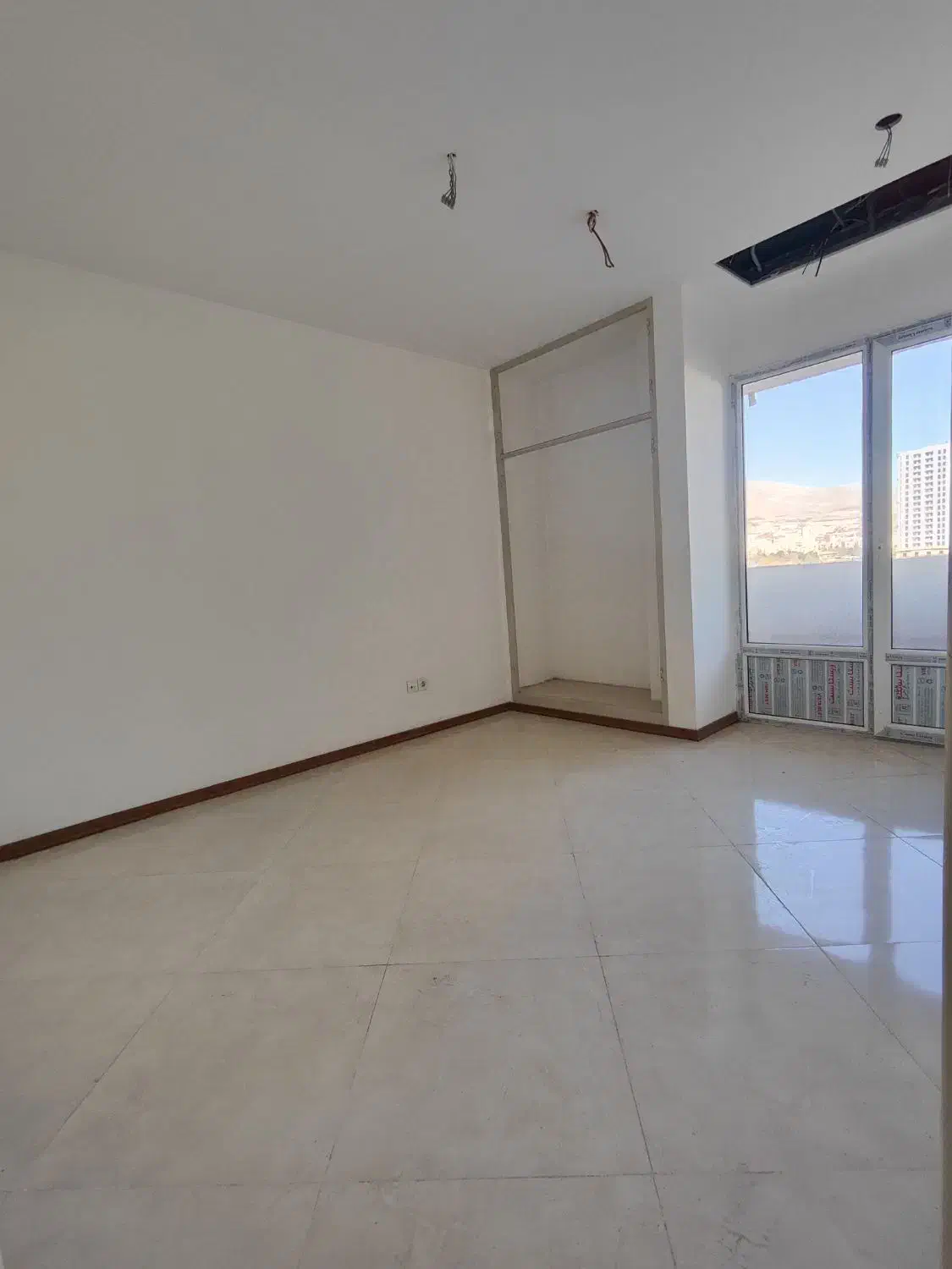 آپارتمان ۱۷۰ متری ویو کوه نوساز طوبی کوهک