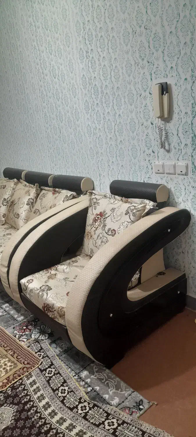 مبل راحتی ۸نفره دور چرمی و پارچه ی برجسته ی اعلاء|مبلمان خانگی و میز عسلی|شاهین دژ, |دیوار