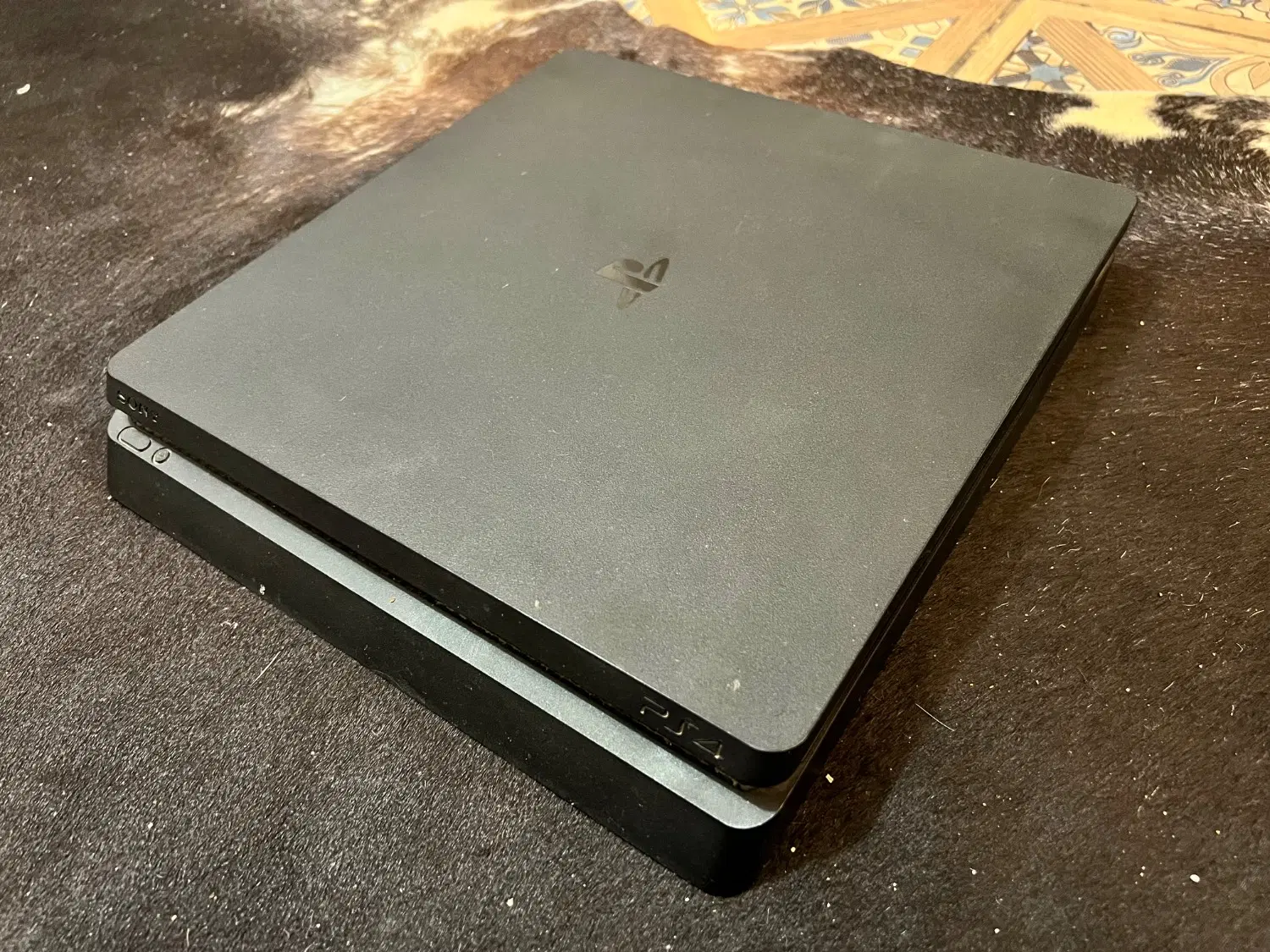 Ps4 slim|کنسول، بازی ویدئویی و آنلاین|مبارکه, |دیوار