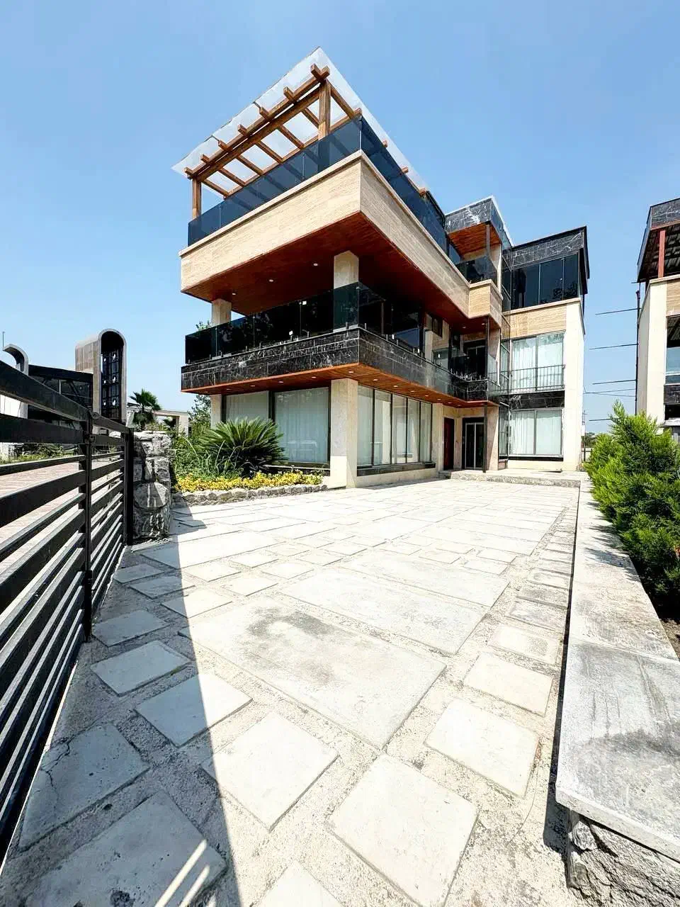 خرید ویلای دوبلکس شهرکی در چمستان نعمت‌آباد|فروش خانه و ویلا|چمستان, |دیوار