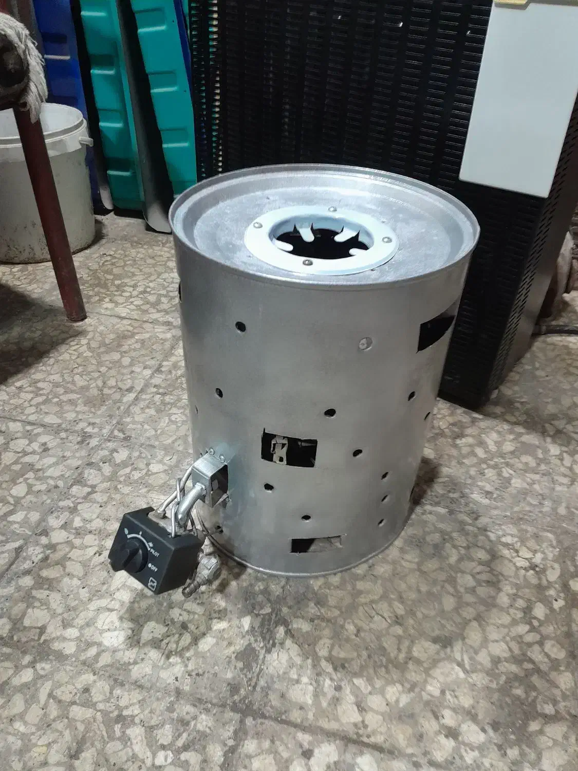 بخاری کارگاهی هم ساده هم با دستگاه ترموکوبل دار|بخاری، هیتر، شومینه|نیشابور, شهرک رسولی|دیوار