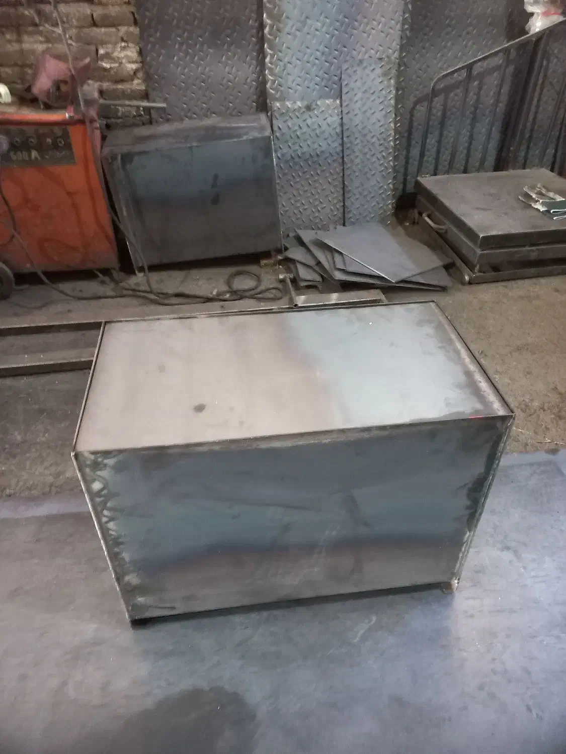 برش و خم ورق/ ساخت جعبه یونیت آسانسور بالابر|خدمات پیشه و مهارت|اصفهان, جاوان|دیوار