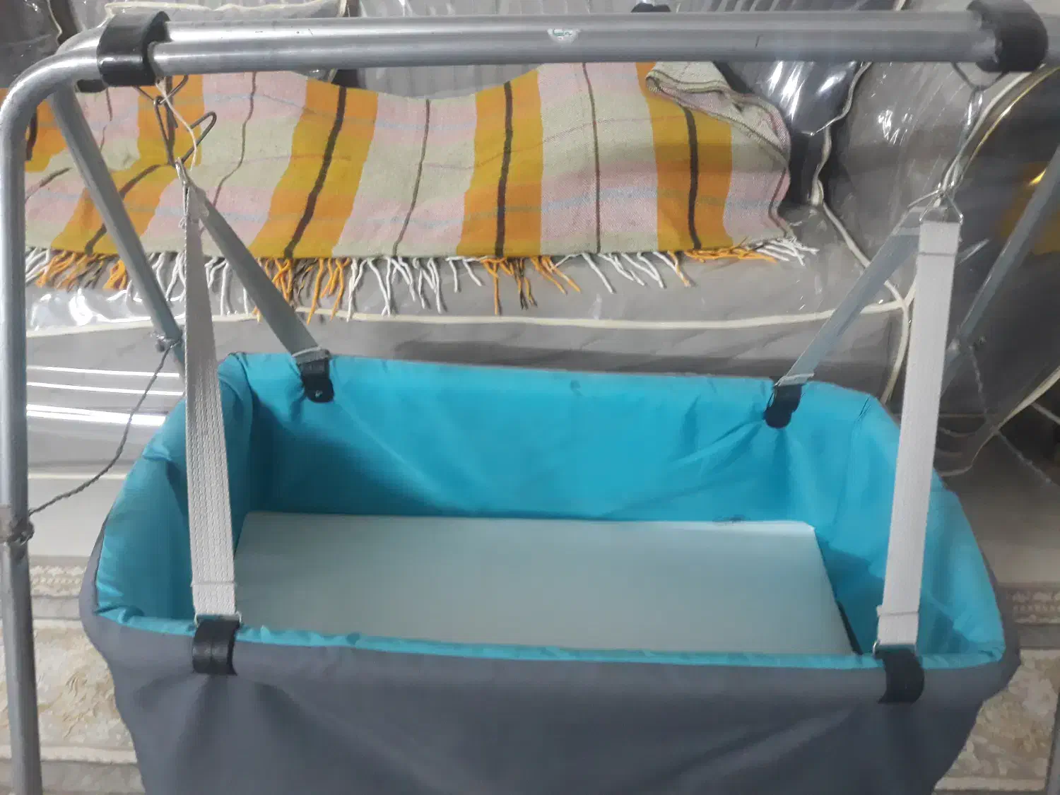 گهواره|کالسکه و لوازم جانبی|سبزوار, کهنه آب|دیوار