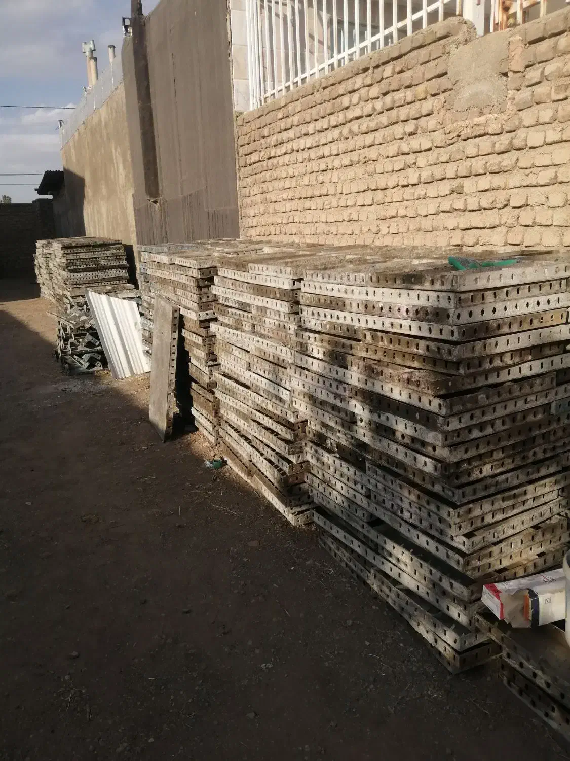 اجاره تجهیزات ساختمانی قالب وجک|مصالح و تجهیزات ساختمان|فیروزه, |دیوار