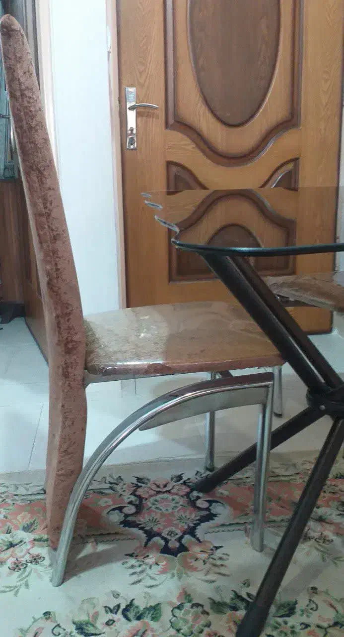 میز ناهارخوری|میز و صندلی غذاخوری|گلپایگان, |دیوار