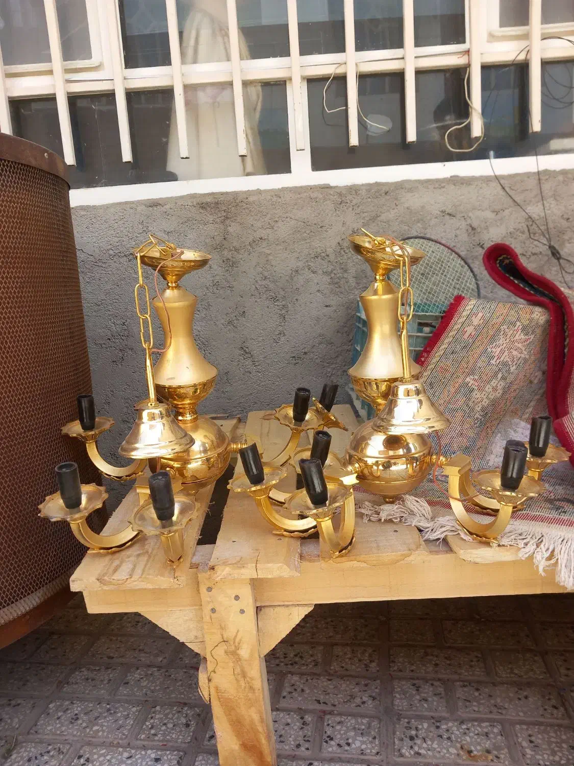 لوستر 6 شاخ|لوستر و چراغ آویز|نیشابور, سرآب کوشک|دیوار