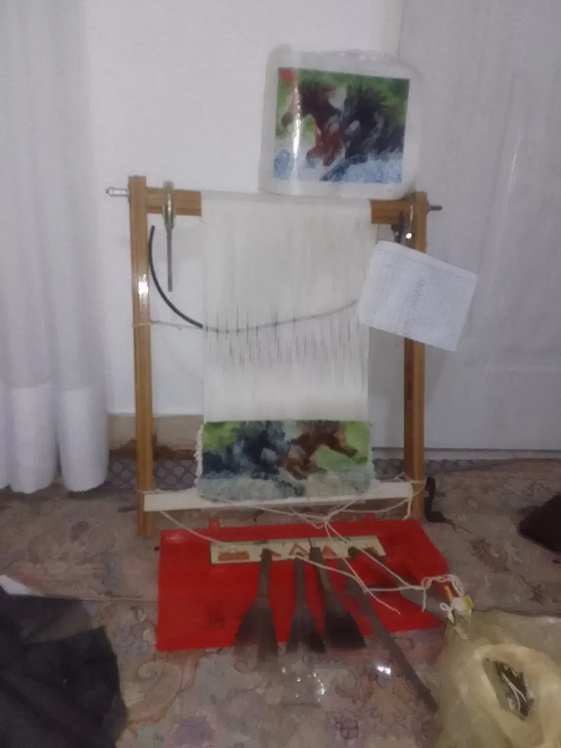 داری قالی با نقشس وبالوازمش|فرش|سبزوار, جهاد کشاورزی|دیوار