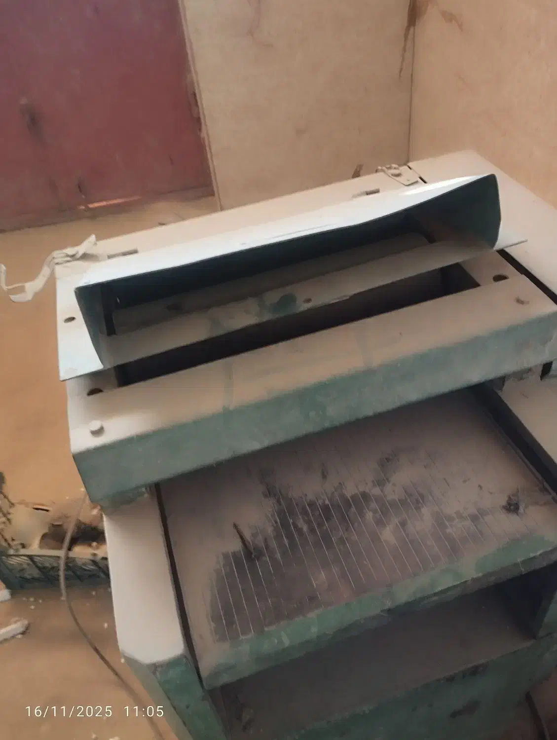 اره فلکه وگندگی در حد نوع|ماشین‌آلات صنعتی|جالق, |دیوار