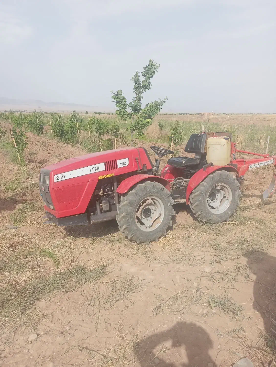 تراکتورکمرشکن|ماشینآلات صنعتی|نصر آباد, |دیوار