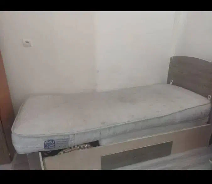 تخت نوجوان کشو دار|تخت و سرویس خواب|شاهینشهر, سعدی جنوبی|دیوار