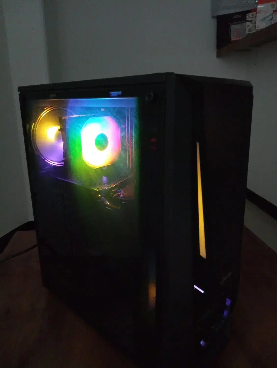 کیس  خفن  گیمینگ|رایانه رومیزی|اهواز, ۳۰ متری|دیوار