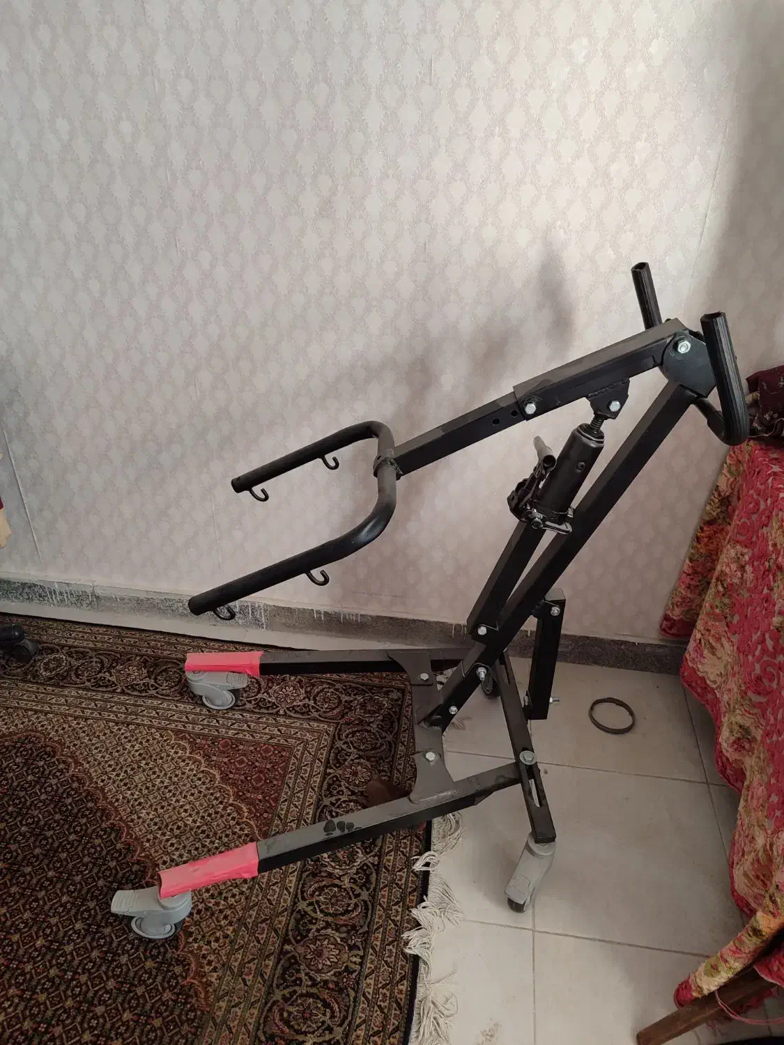 بالابر بیمار|آرایشی، بهداشتی، درمانی|اندیشه, اندیشه فاز ۵|دیوار