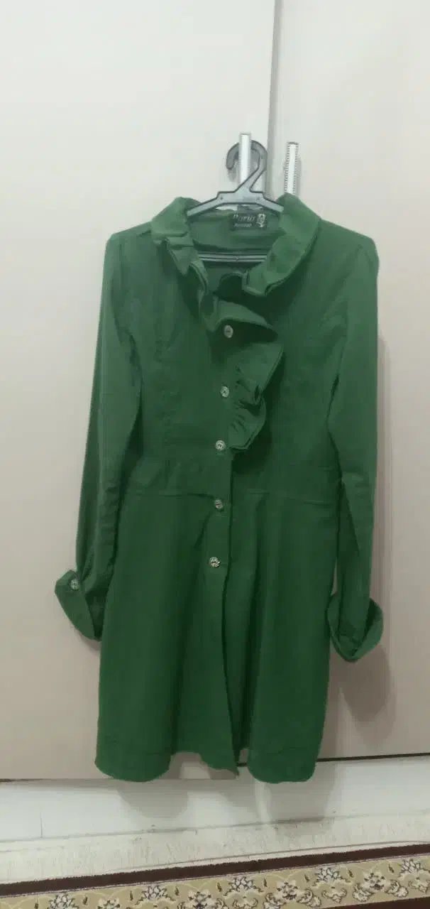 البسه|لباس|قائن, |دیوار