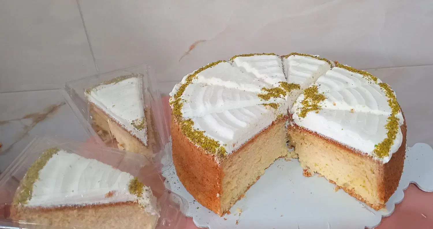 اموزش ۳۲ مدل کیک و شیرینی به صورت انلاین|خدمات آموزشی|بستان آباد, |دیوار