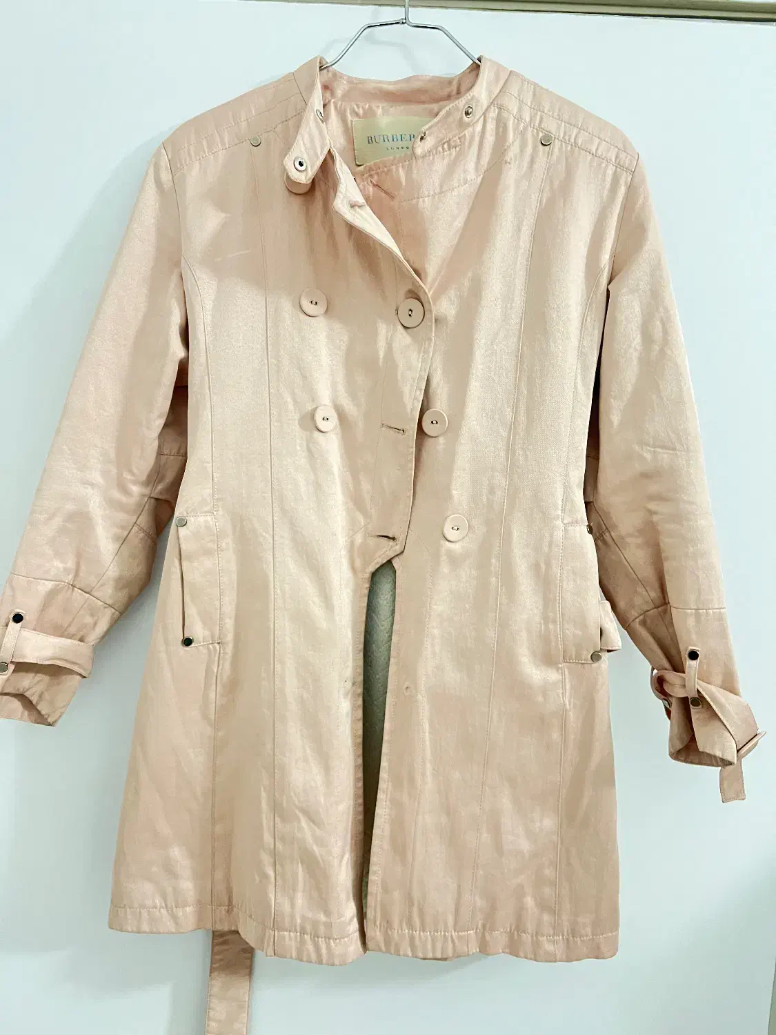 پالتو|لباس|مشهد, هنرور|دیوار