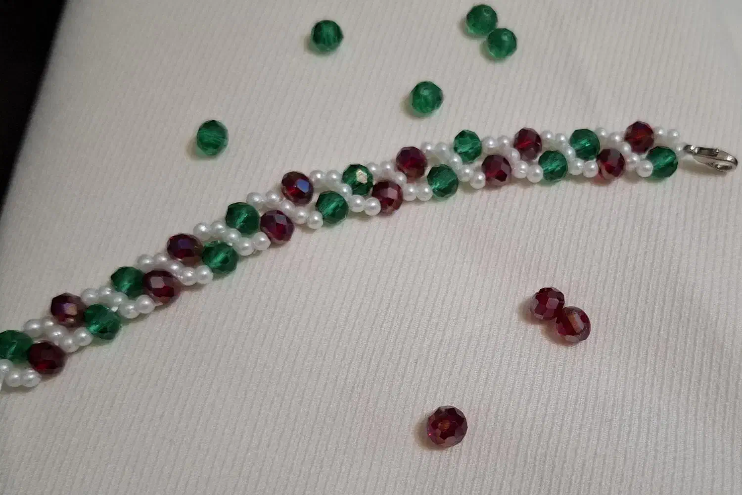 ساخت فوری دستبند یلدایی ارسال رایگان|بدلیجات|نجفآباد, فیروزآباد|دیوار