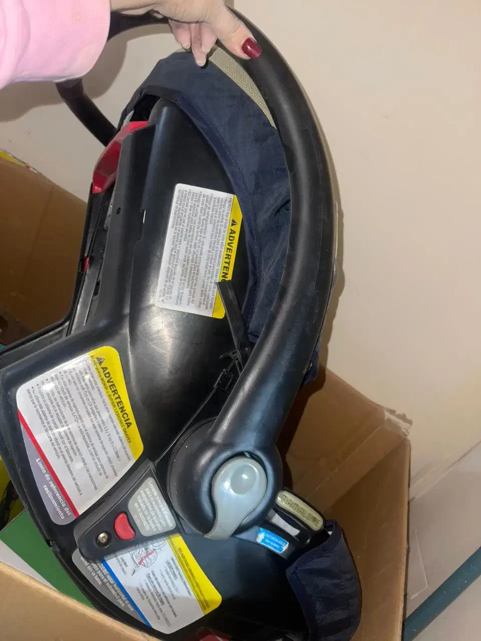 کریر و صندلی ماشین نوزاد|اسباب و اثاث بچه|کاشان, دانش|دیوار