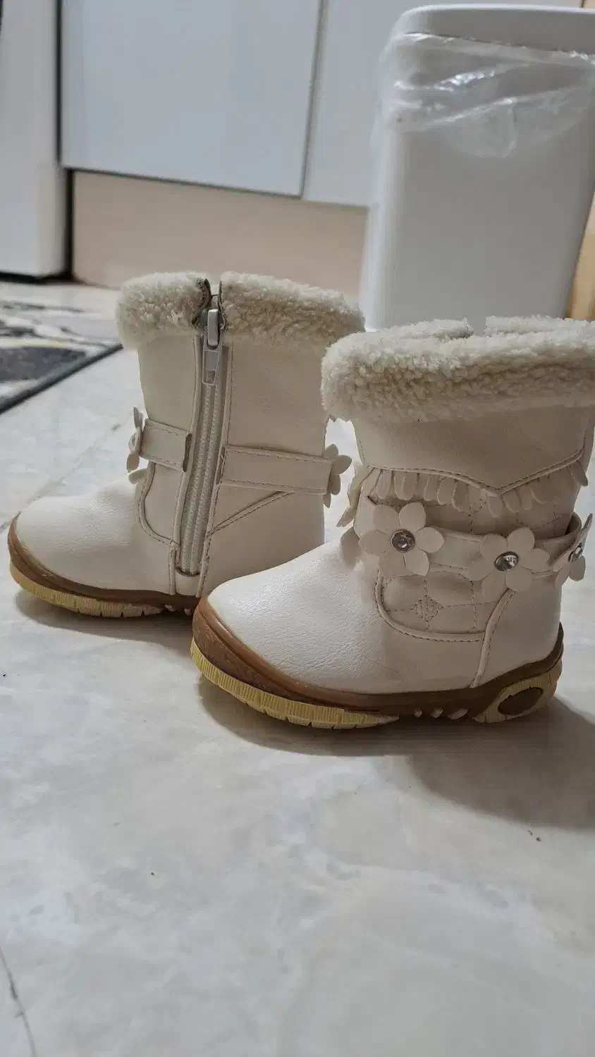 نیم پوت کودک سایز ۲۰|کفش و لباس بچه|بندر کنگان, |دیوار