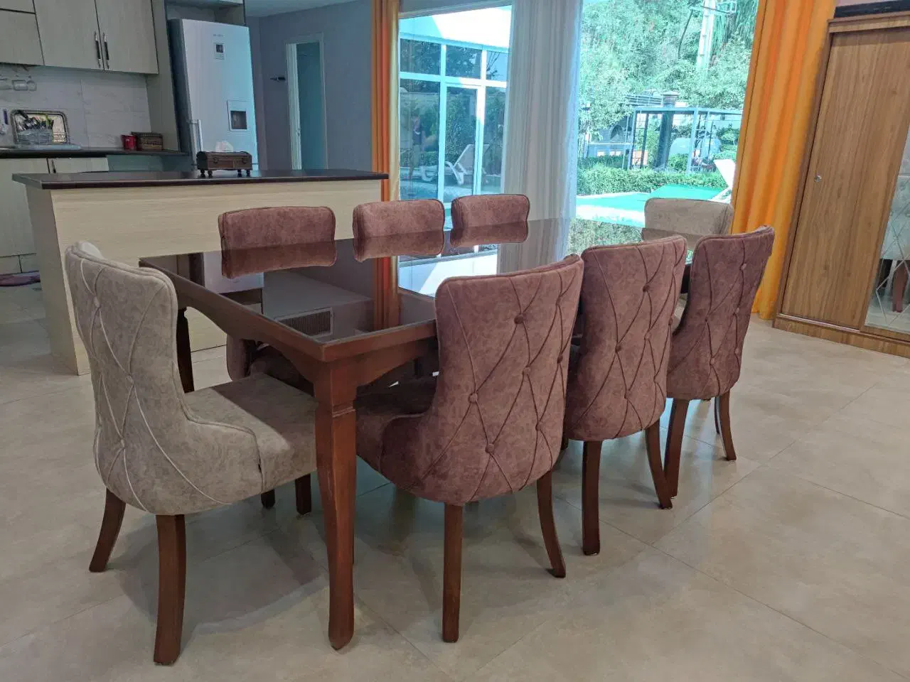 ست مبل هفت نفره و ست میز ناهار خوری ۸ نفره|مبلمان خانگی و میز عسلی|هشتگرد, تهران دشت|دیوار
