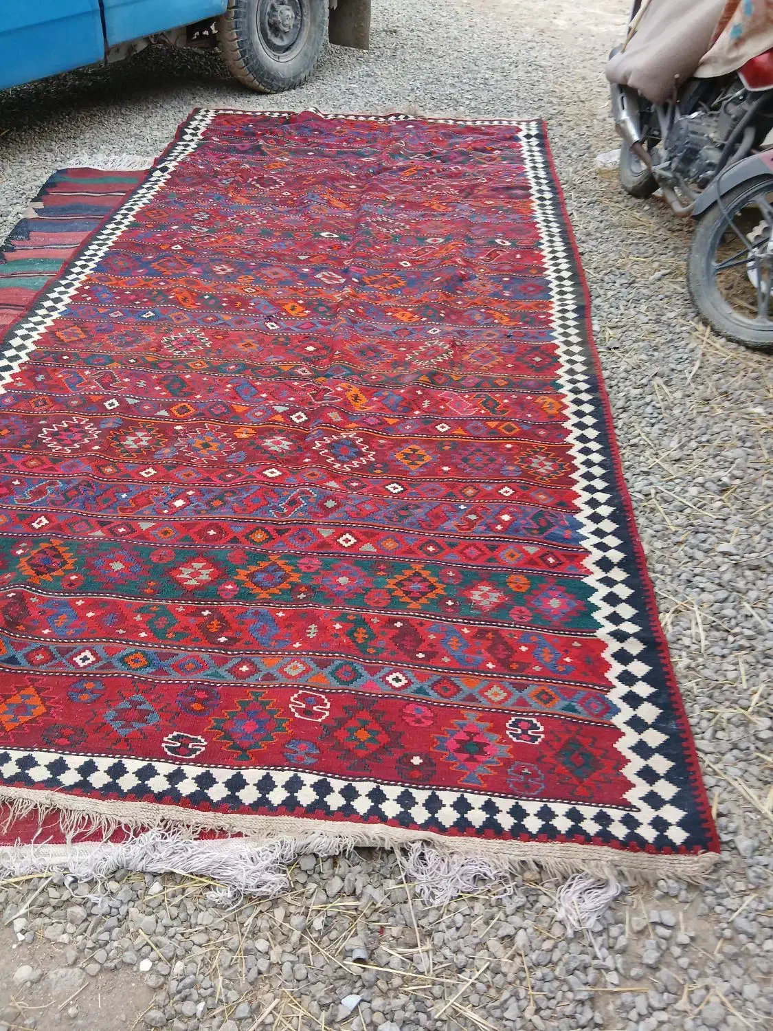 فرش دستباف و گلیم|فرش|سراب, |دیوار