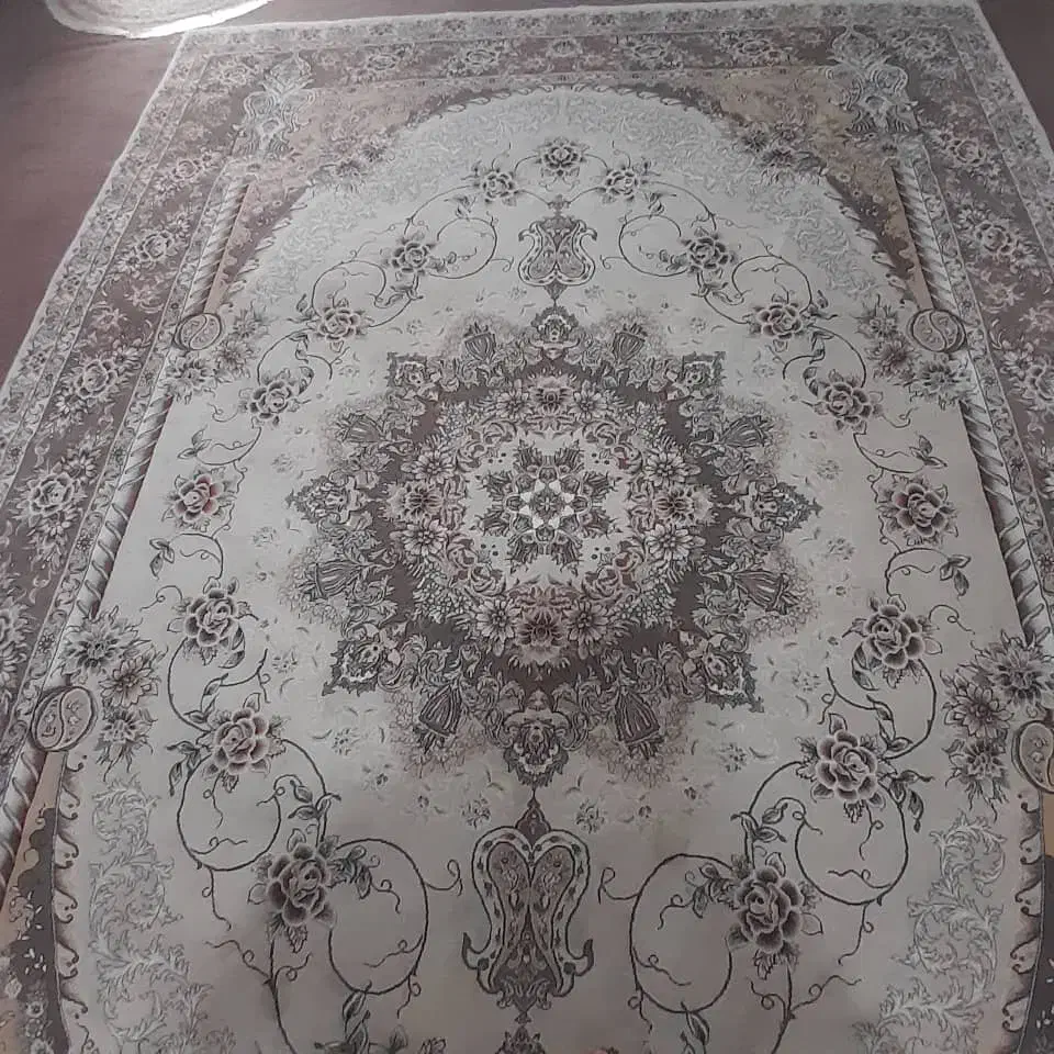 فرش ۹متری درجه یک.همراه پادری.|فرش|لنگرود, |دیوار