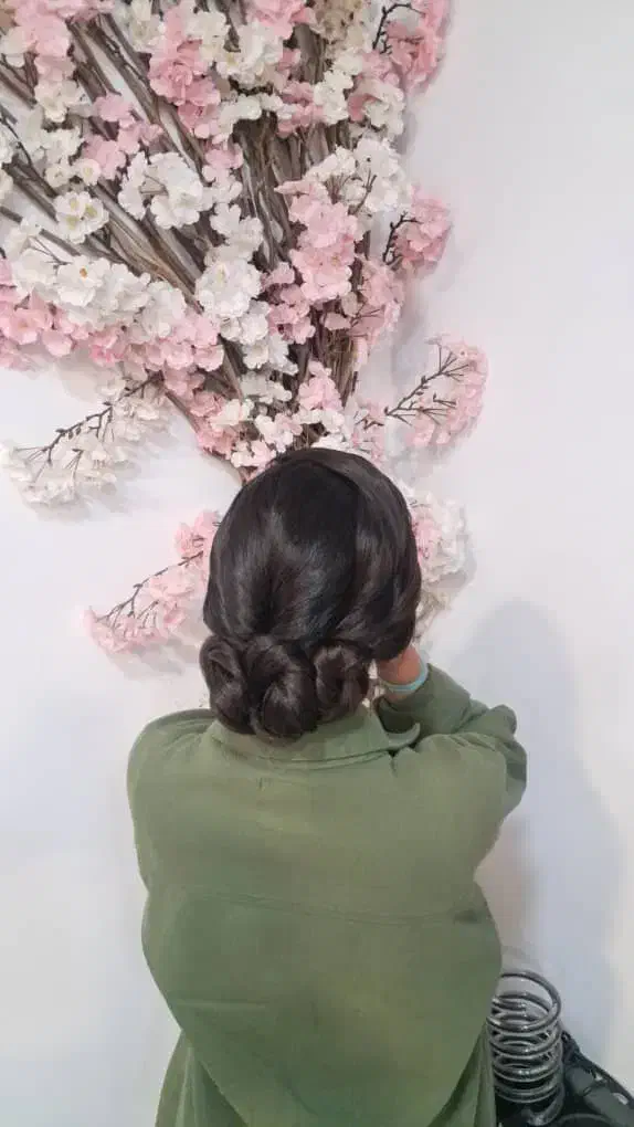 شنیون با تخفیف|خدمات آرایشگری و زیبایی|مشهد, ایثار|دیوار