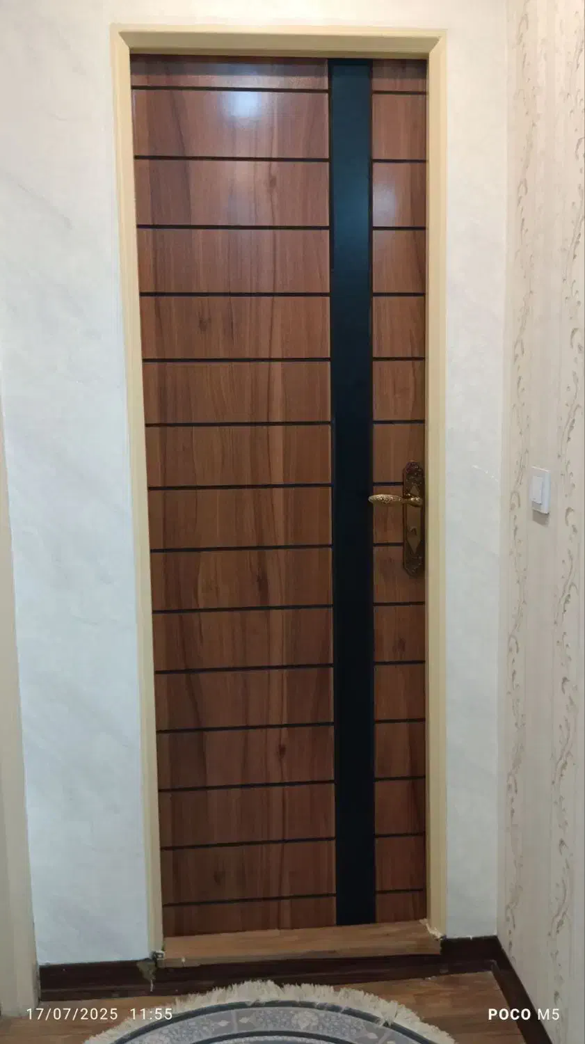 نصاب درب چوبی و پی وی سی|مصالح و تجهیزات ساختمان|صباشهر, |دیوار